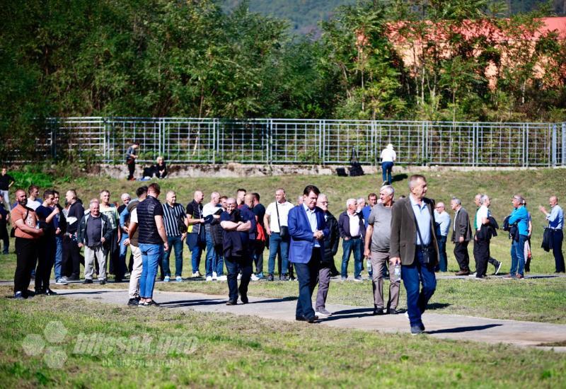 FOTO Kolektivna dženaza u Jablanici: Noć je to koja će ostati crnim slovima upisana